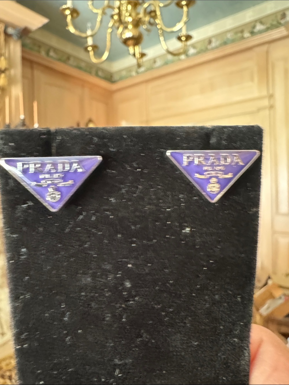 Earrings Triangle Stud - Picture 4 of 8